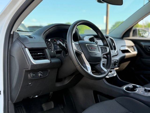 Used 2024 GMC Terrain SLE w/ Driver Convenience Package AWD/4WD image 12