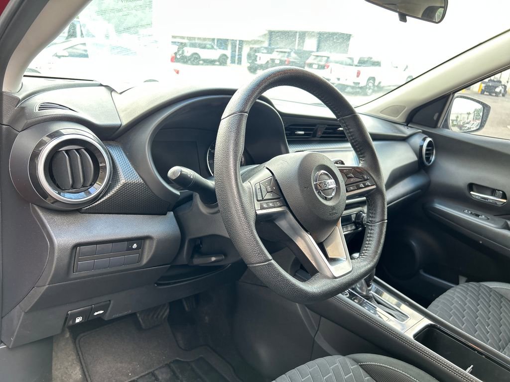Used 2021 Nissan Kicks SV FWD image 9