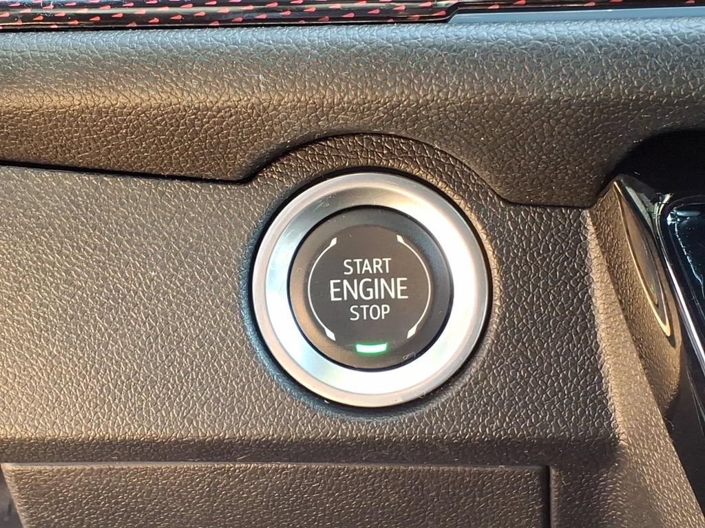 Used 2024 Chevrolet Traverse Z71 AWD/4WD image 25