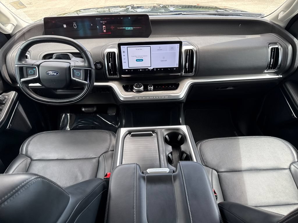 Certified 2025 Ford Expedition Platinum AWD/4WD image 6