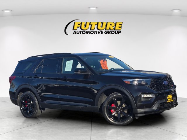 Certified 2023 Ford Explorer ST w/ Equipment Group 401A AWD/4WD image 3