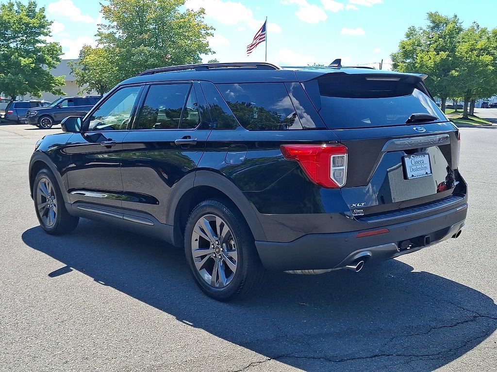Certified 2023 Ford Explorer XLT w/ Equipment Group 202A AWD/4WD image 7
