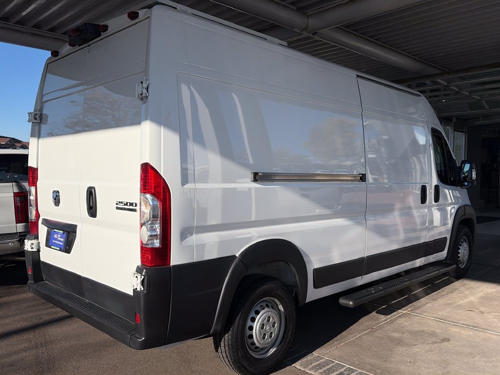Used 2025 RAM ProMaster 2500 w/ Storage Group FWD image 6