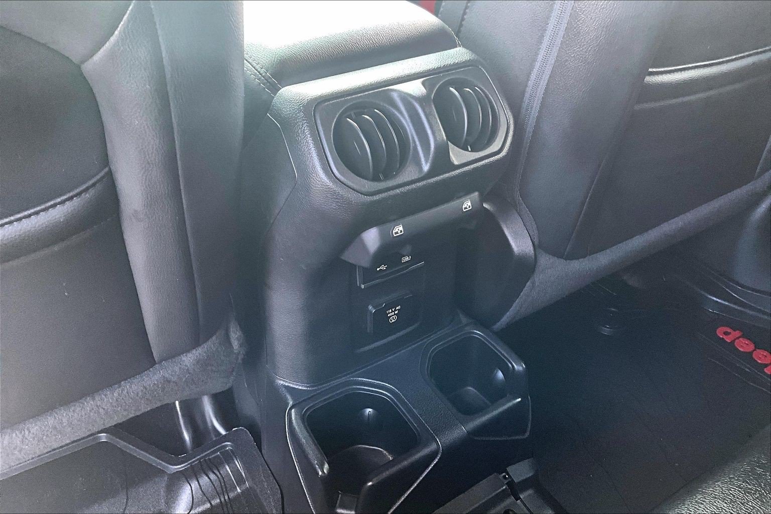 Used 2020 Jeep Gladiator Overland w/ LED Lighting Group AWD/4WD image 33