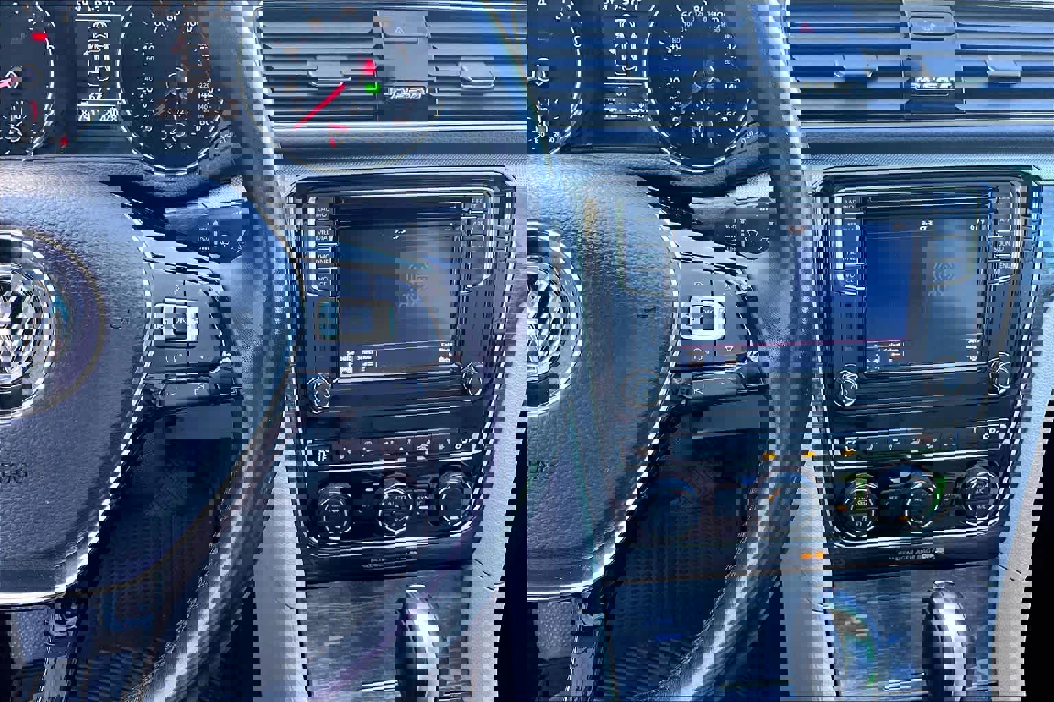 Used 2018 Volkswagen Passat 2.0T SE image 26