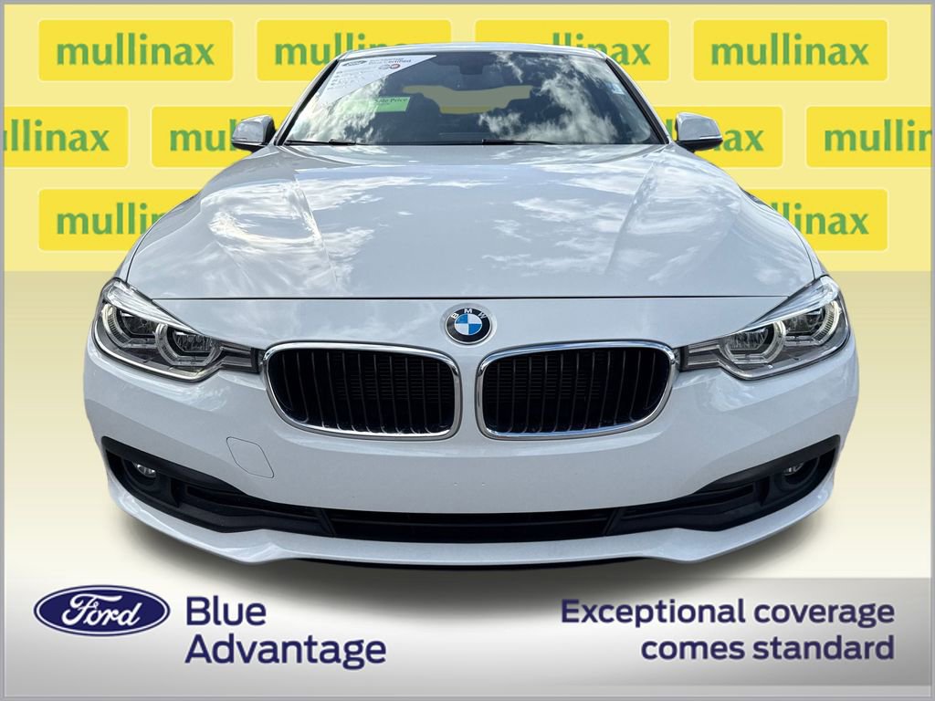 Used 2018 BMW 320i Sedan image 12