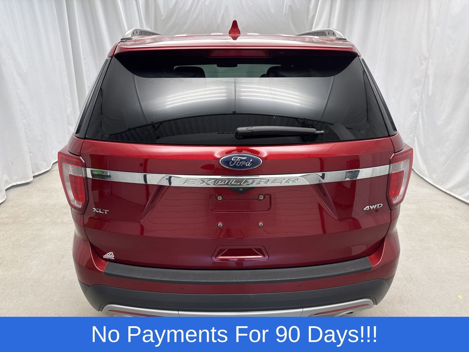 Certified 2017 Ford Explorer XLT w/ Equipment Group 202A AWD/4WD image 4