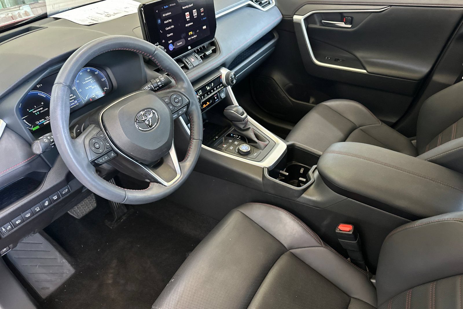 Used 2024 Toyota RAV4 XSE w/ Premium Package AWD/4WD image 9