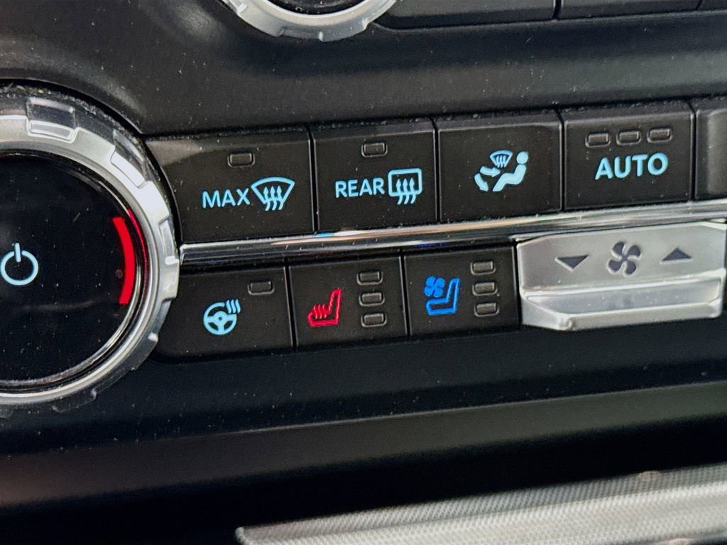 Certified 2023 Ford F250 Lariat w/ Sport Appearance Package image 23