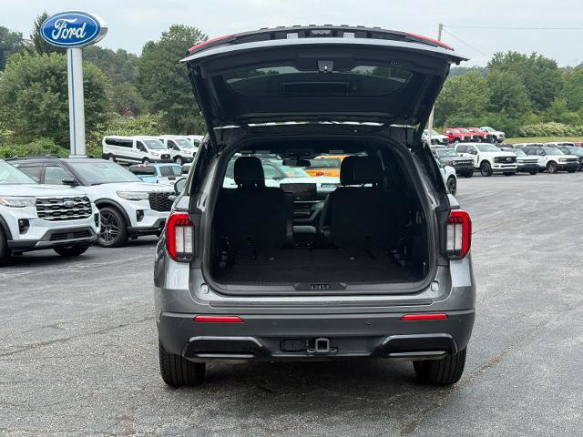 Certified 2026 Ford Explorer ST-Line AWD/4WD image 4