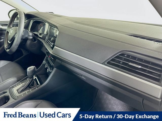 Used 2021 Volkswagen Jetta SE w/ SE Cold Weather Package image 33