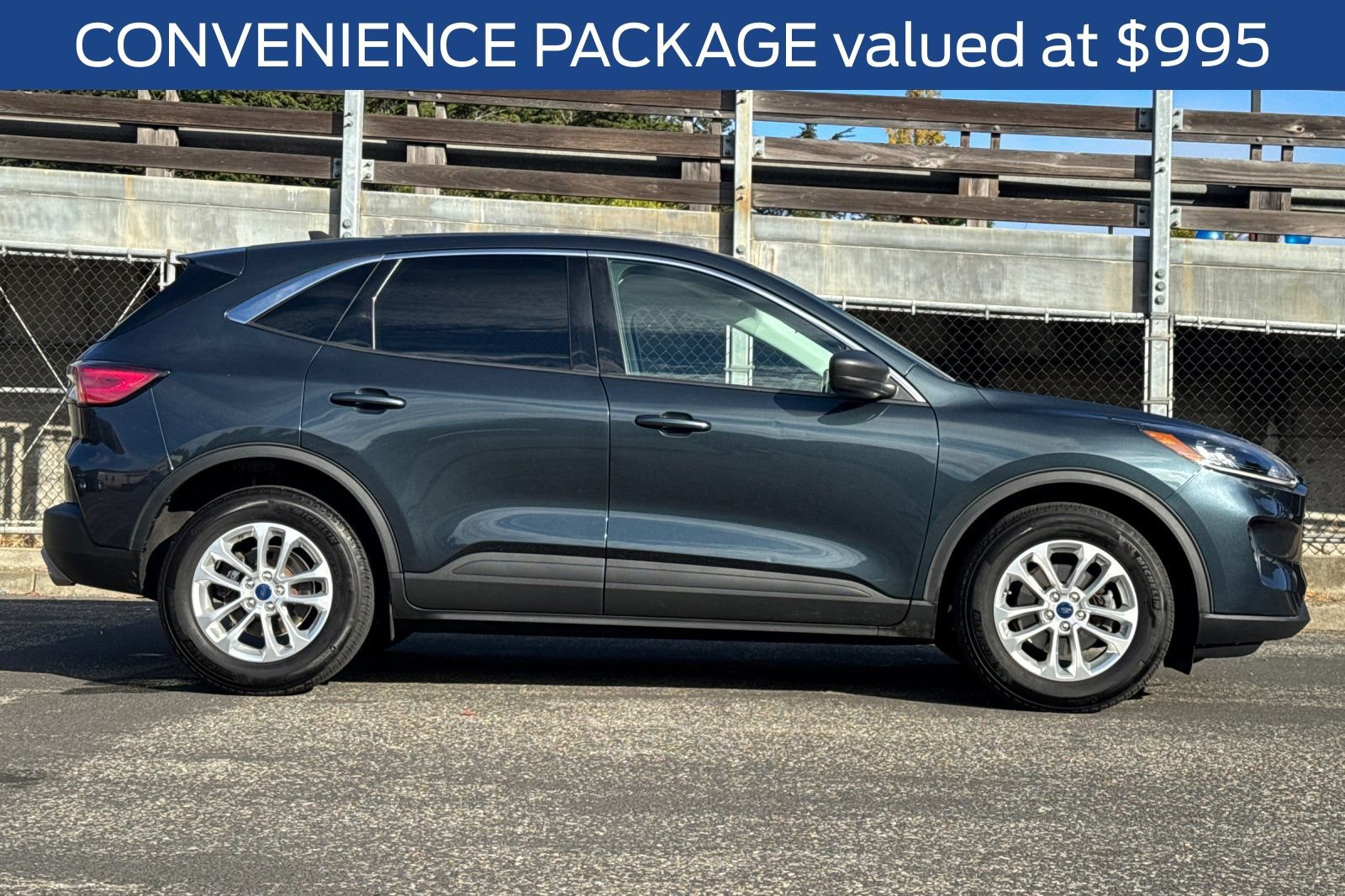 Certified 2022 Ford Escape SE w/ Convenience Package FWD image 3