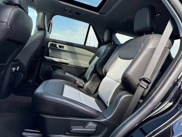 Certified 2023 Ford Explorer XLT w/ Equipment Group 202A AWD/4WD image 10