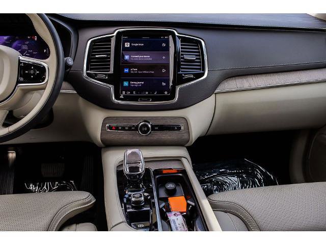 Used 2023 Volvo XC90 B6 Ultimate w/ Protection Package AWD/4WD image 14