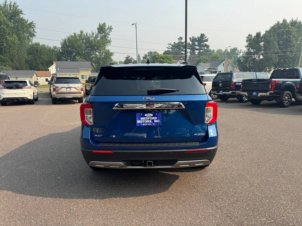 Certified 2021 Ford Explorer XLT w/ Equipment Group 202A AWD/4WD image 7