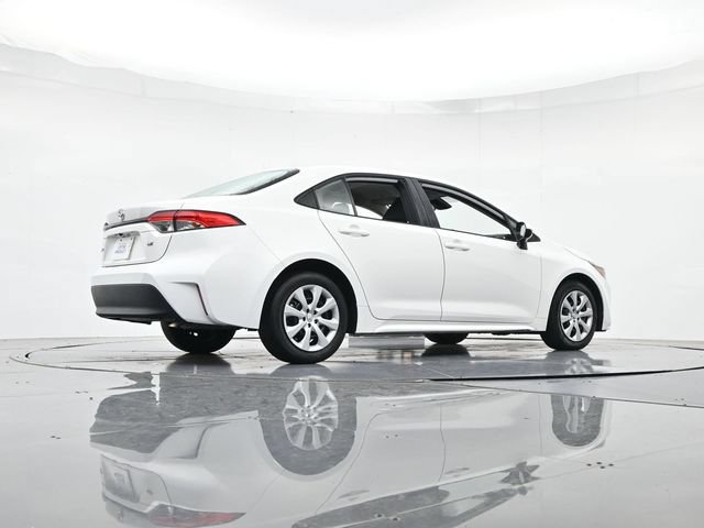 Used 2024 Toyota Corolla LE FWD image 31