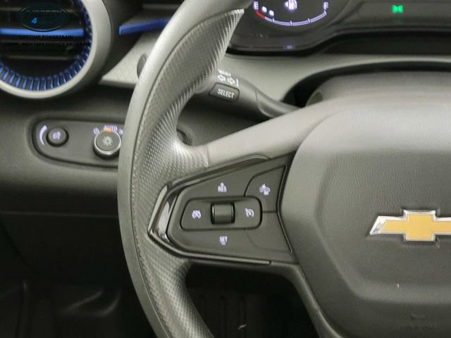 Used 2024 Chevrolet Trax LS w/ LS Convenience Package image 28