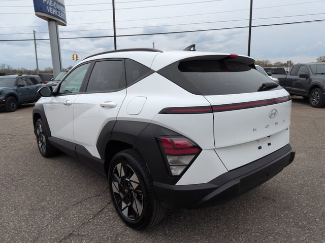 Used 2024 Hyundai Kona SEL AWD/4WD image 11