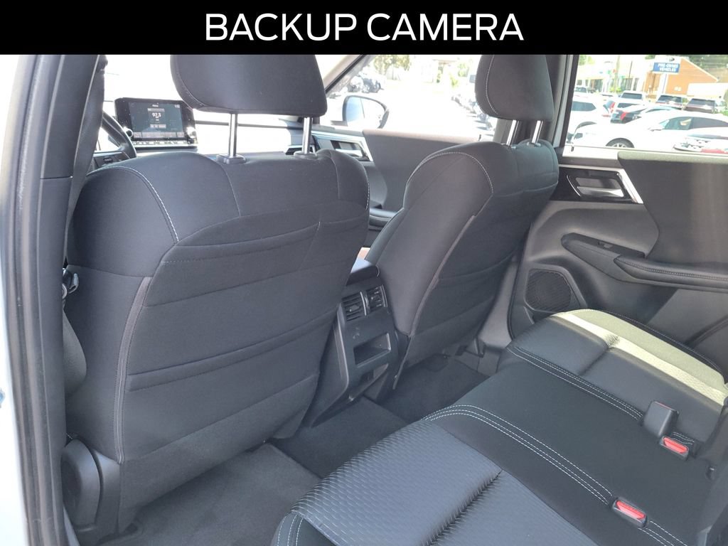 Used 2022 Mitsubishi Outlander ES AWD/4WD image 14
