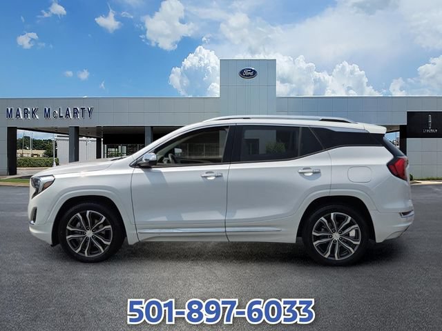 Used 2020 GMC Terrain Denali w/ Denali Premium Package FWD image 2