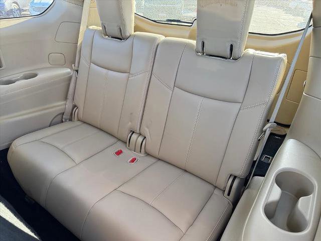 Used 2018 Nissan Pathfinder SL image 10