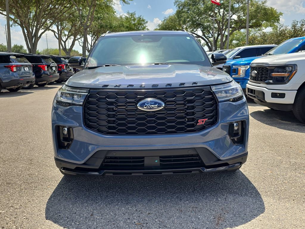 Certified 2025 Ford Explorer ST AWD/4WD image 2