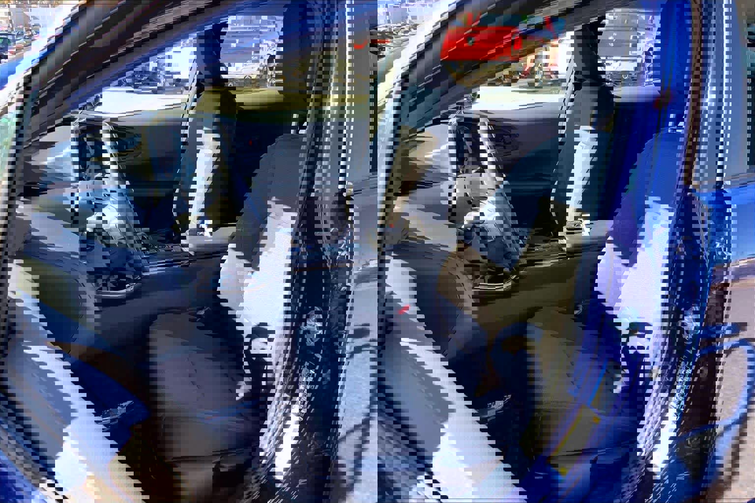 Used 2023 Toyota Prius LE image 9