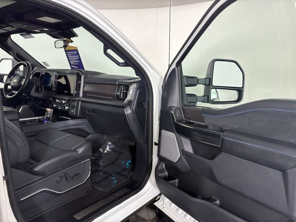 Certified 2026 Ford F450 Platinum w/ FX4 Off-Road Package AWD/4WD image 37