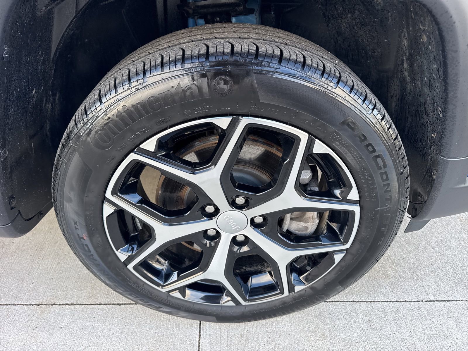 Used 2024 Jeep Compass Limited image 20