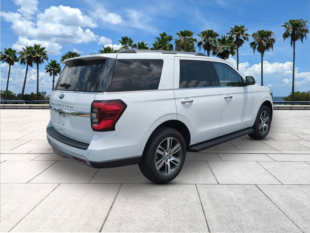 Certified 2024 Ford Expedition Limited AWD/4WD image 7