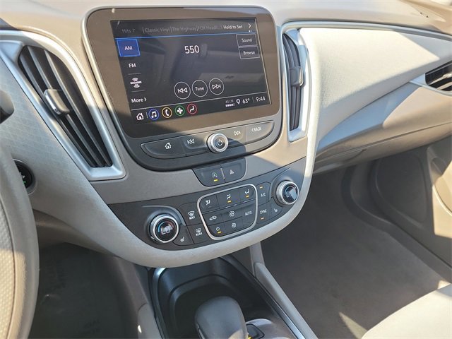 Used 2024 Chevrolet Malibu LT image 16