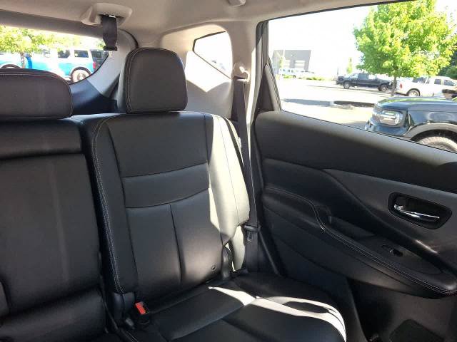 Used 2024 Nissan Murano SV AWD/4WD image 14