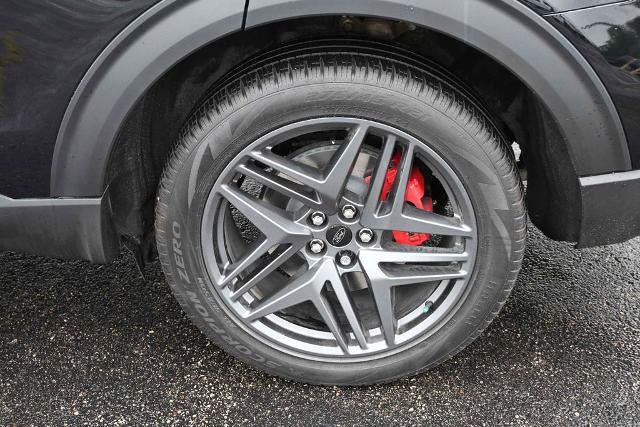 Certified 2025 Ford Explorer ST-Line w/ ST-Line Street Pack AWD/4WD image 17