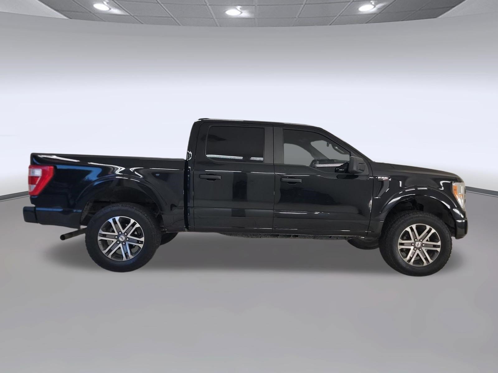 Certified 2021 Ford F150 XL w/ STX Appearance Package AWD/4WD image 6