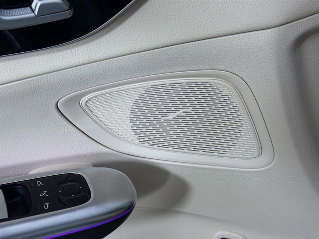 Used 2022 Mercedes-Benz C 300 Sedan image 21