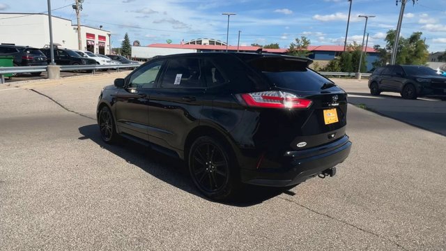 Certified 2024 Ford Edge ST-Line w/ Class II Trailer Tow Package AWD/4WD image 7