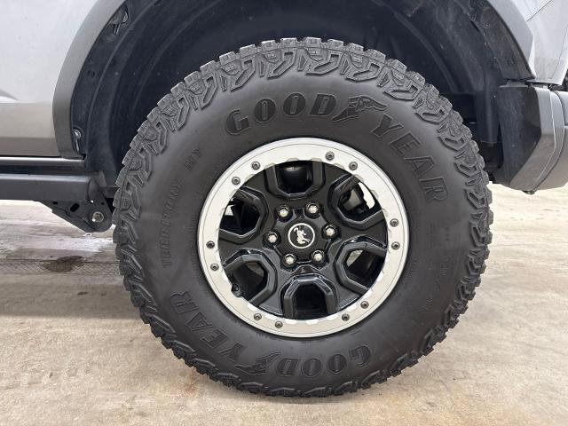 Certified 2022 Ford Bronco Black Diamond w/ Sasquatch Package AWD/4WD image 12