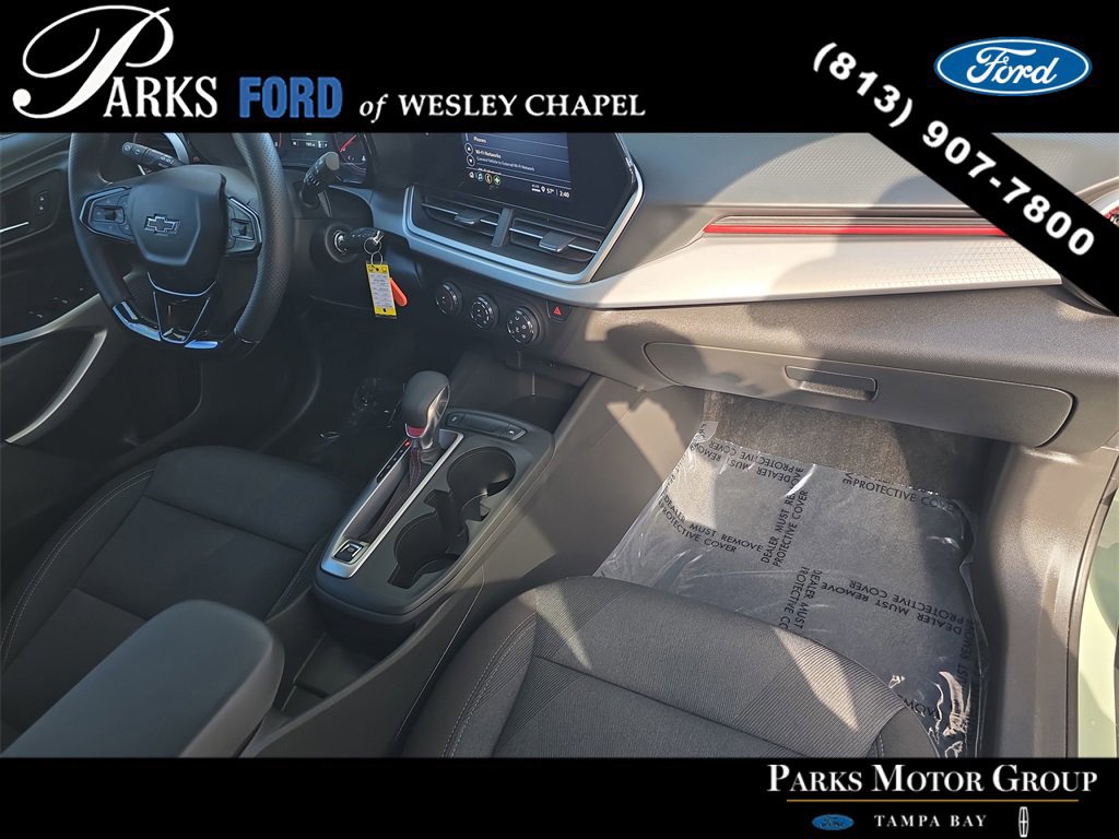 Used 2024 Chevrolet Trax RS w/ Driver Confidence Package image 9