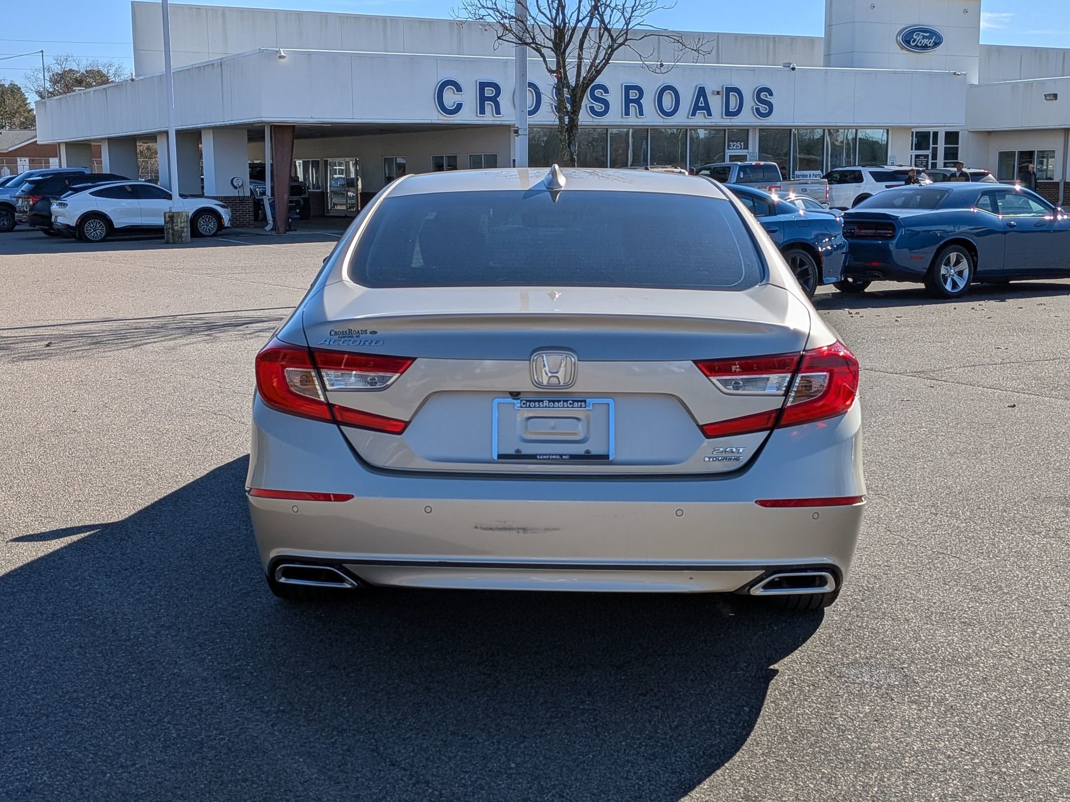 Used 2020 Honda Accord Touring image 5