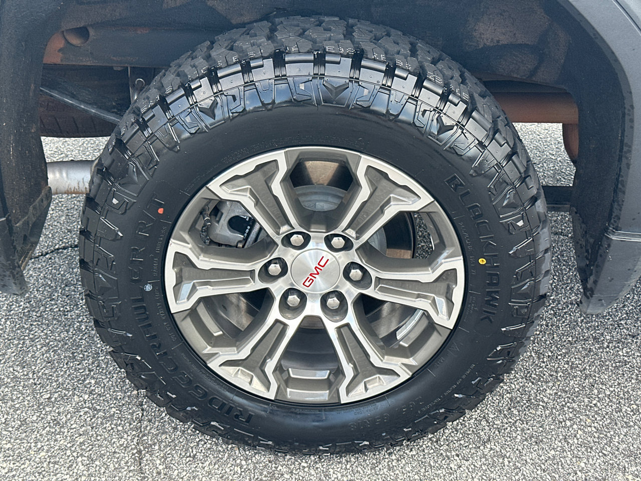 Used 2025 GMC Sierra 1500 SLT AWD/4WD image 19