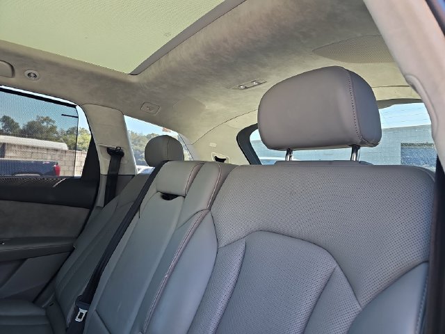 Used 2020 Audi Q7 3.0T Prestige AWD/4WD image 15