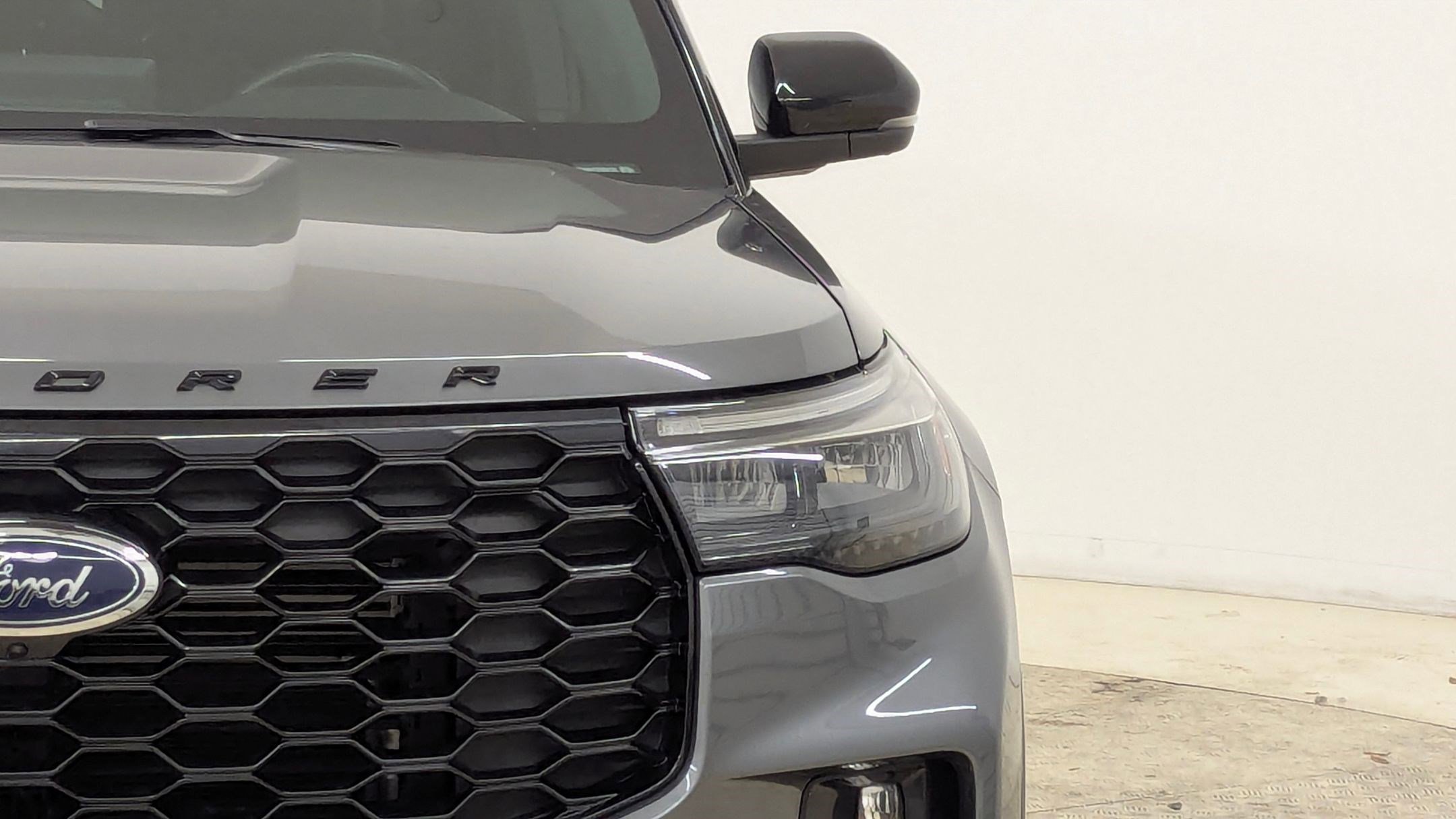 Certified 2025 Ford Explorer ST-Line w/ ST-Line Street Pack image 11