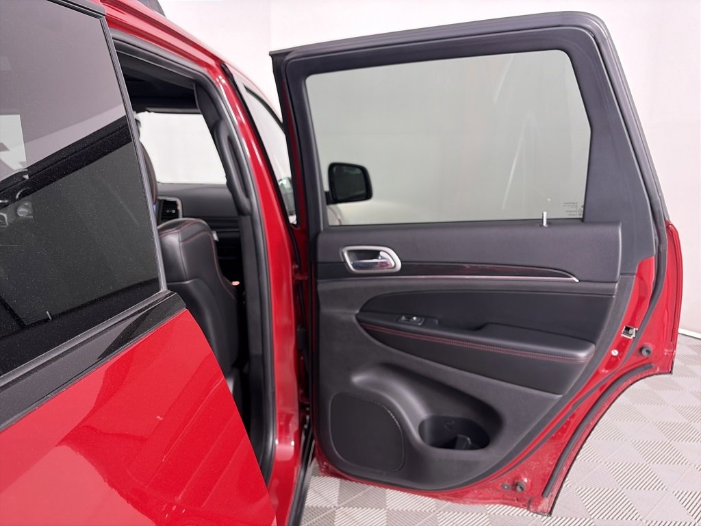 Used 2017 Jeep Grand Cherokee Trailhawk w/ Trailhawk Luxury Group image 28