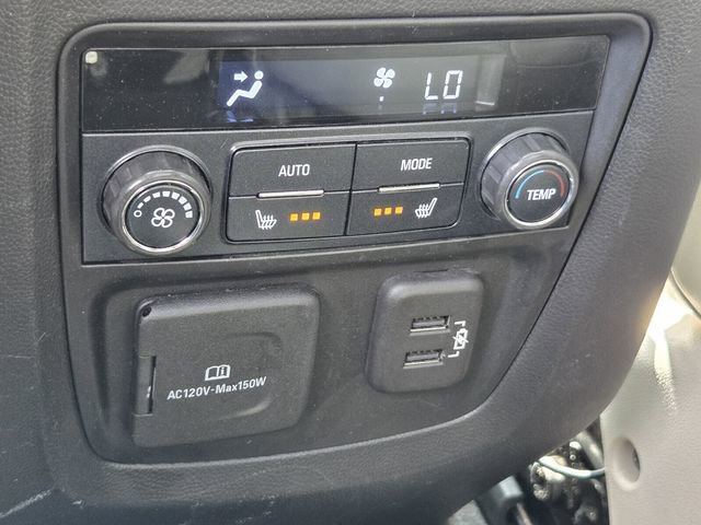 Used 2020 Buick Enclave Premium w/ Sun and Sites Package FWD image 13