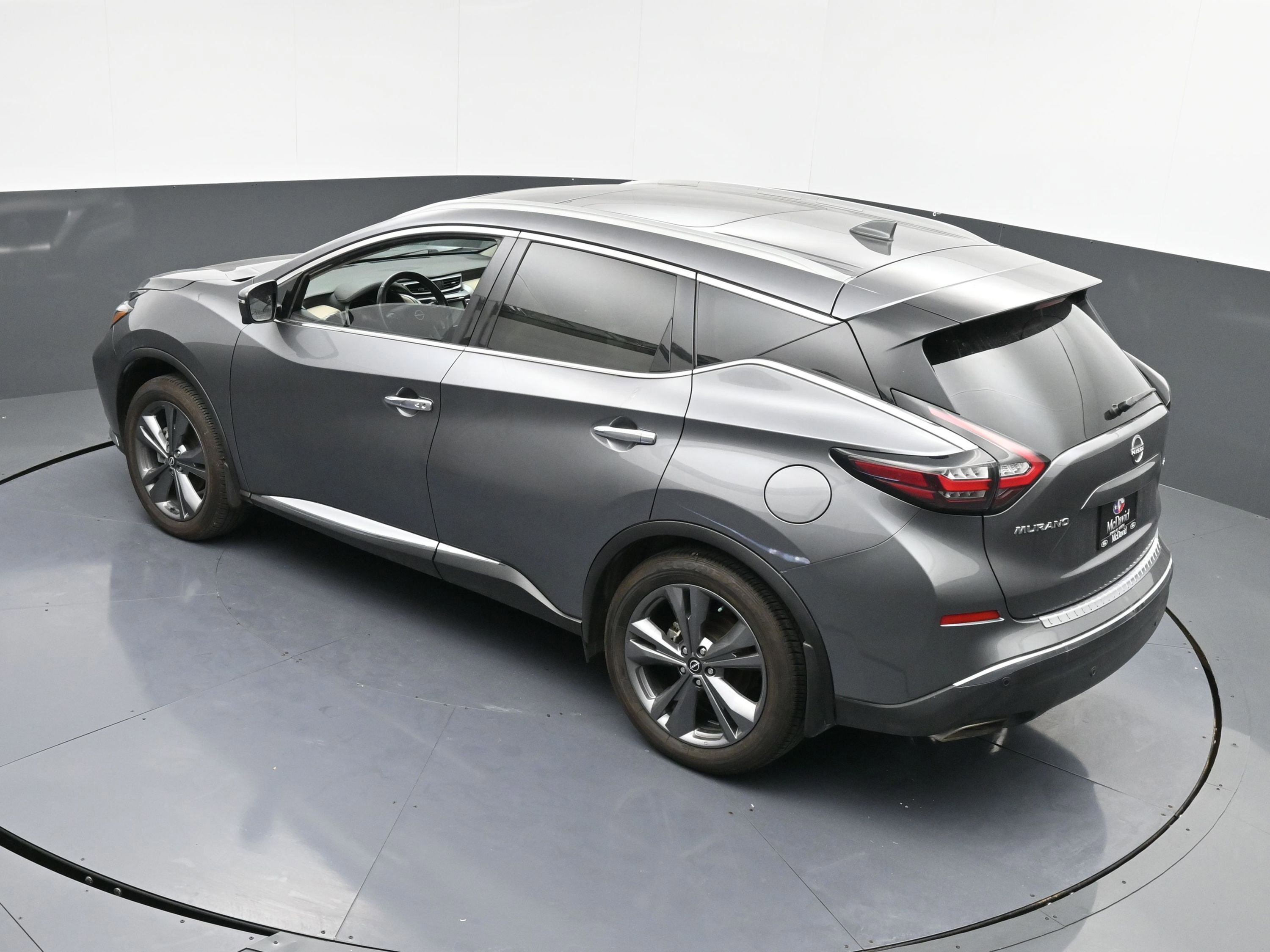Used 2023 Nissan Murano Platinum w/ Cargo Package image 12