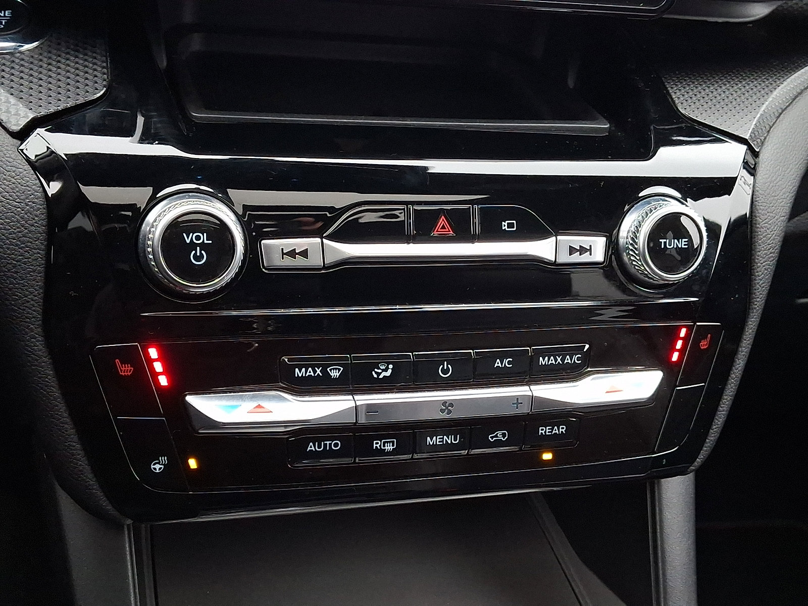 Certified 2022 Ford Explorer ST-Line w/ Class IV Trailer Tow Package image 22