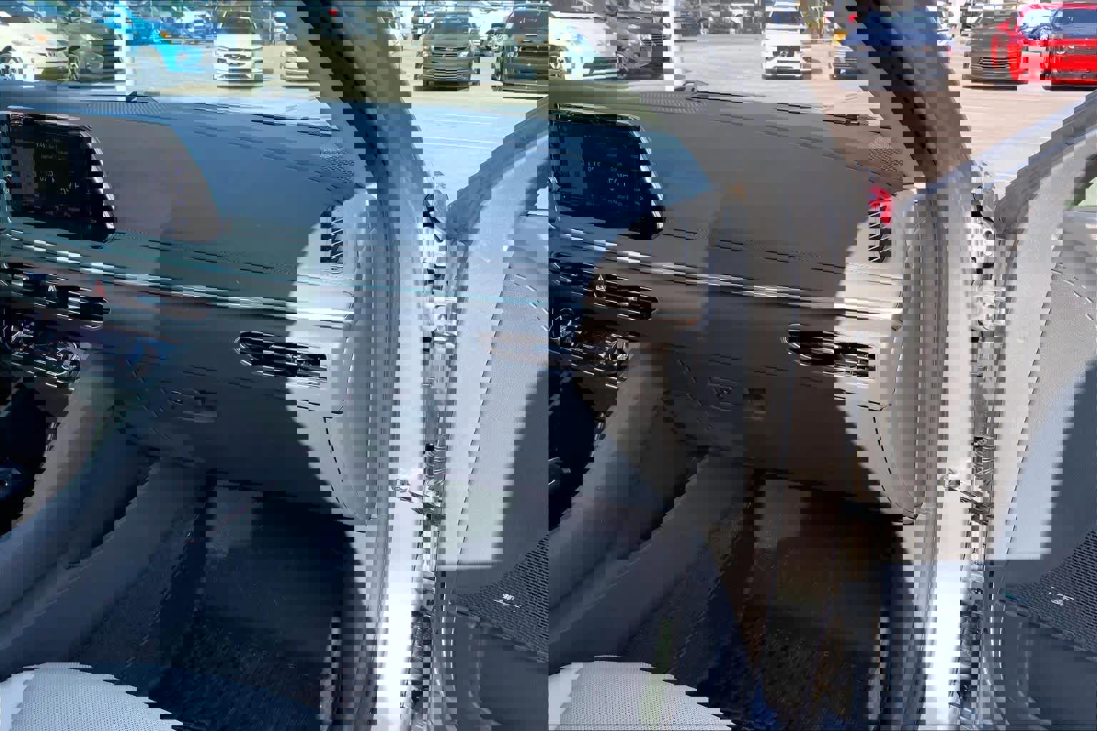 Used 2020 Hyundai Sonata Limited image 19