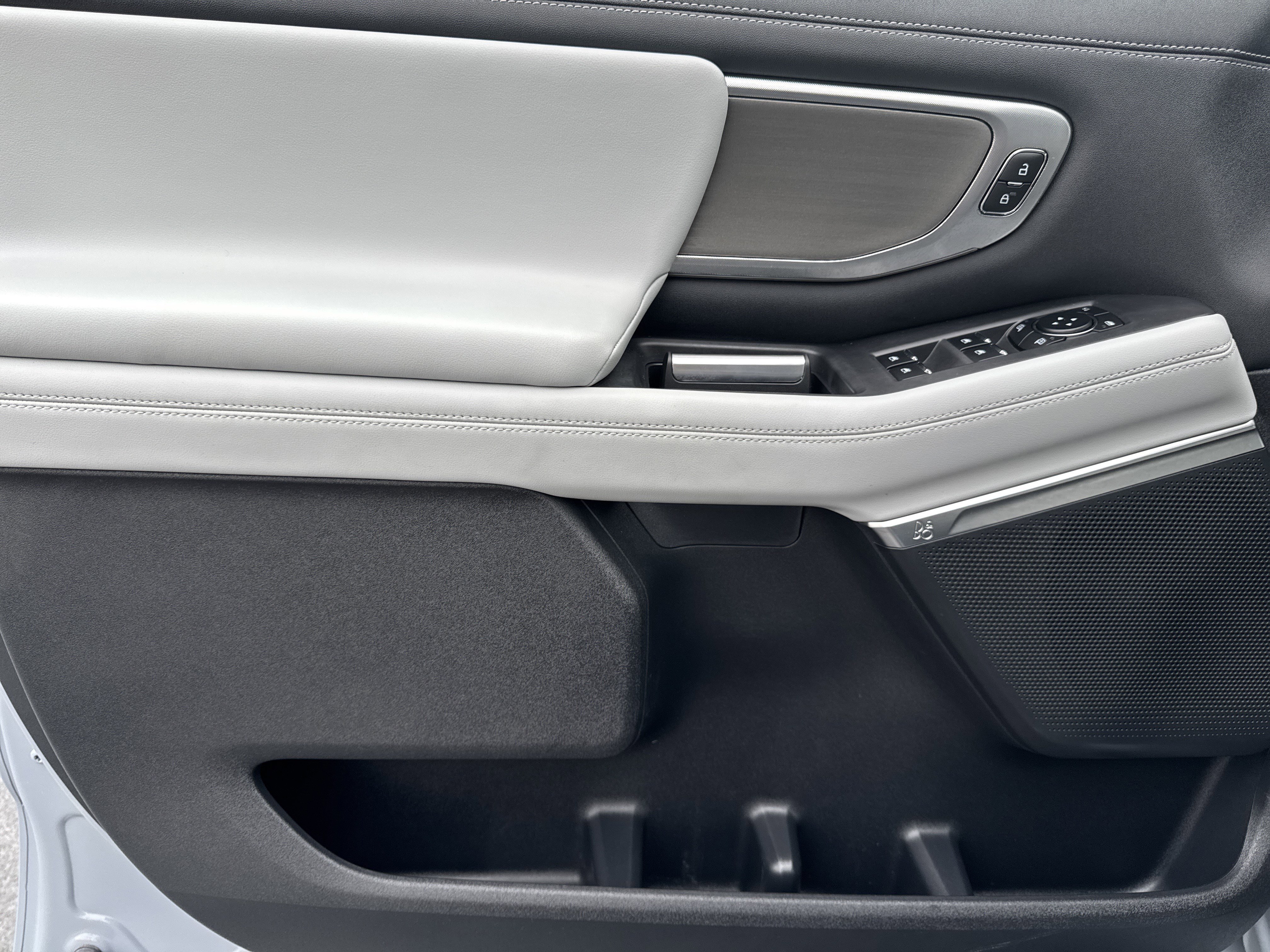 Certified 2025 Ford Expedition Max Platinum w/ Driver's Package image 10