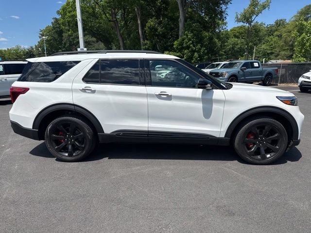 Certified 2023 Ford Explorer ST w/ Equipment Group 401A AWD/4WD image 9