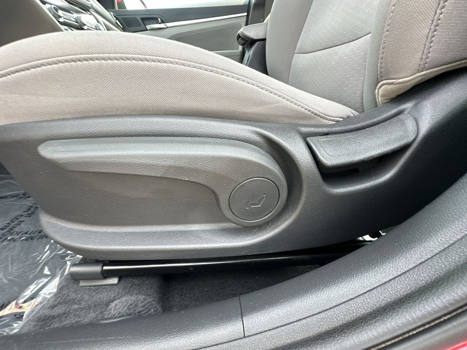 Used 2020 Hyundai Elantra Value Edition FWD image 22